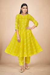 Green Printed Rayon Kurti With Pant